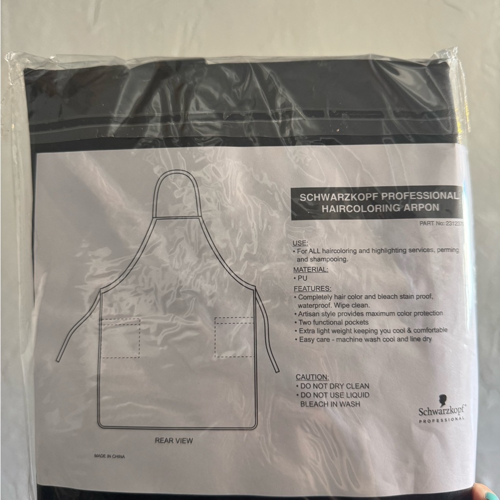 Schwarzkopf Professional Black Apron - Picture 2 of 2